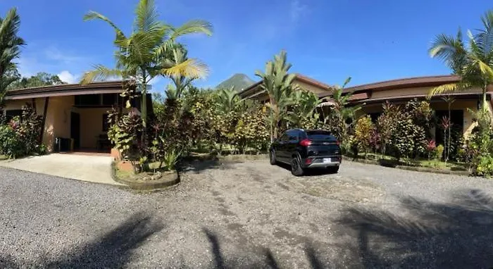 Aunty Arenal Lodge La Fortuna